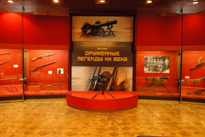 Открытие выставки "Оружейные легенды" в Туле